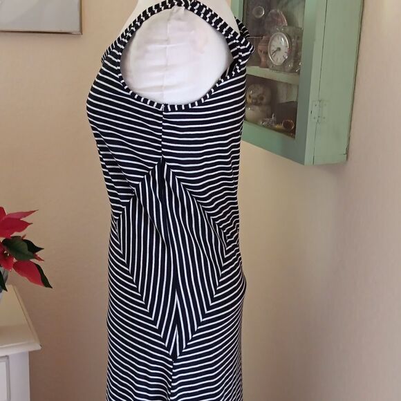 Everly Grey Striped Maxi Dress - Picture 5 of 9
